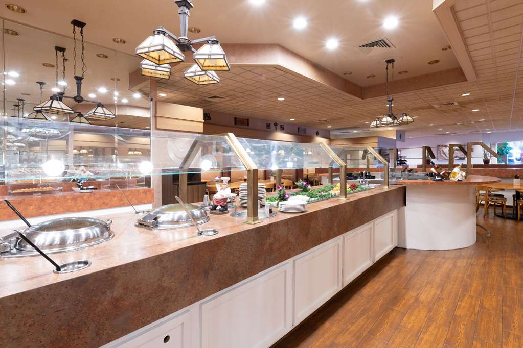 Ramada by Wyndham Kissimmee Gateway - photo 56