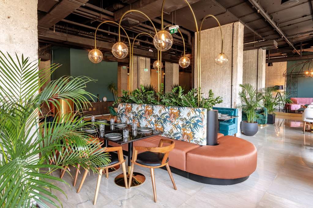 מזון ומשקאות