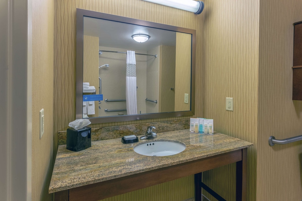 Hampton Inn Baltimore Owings Mills - photo 13