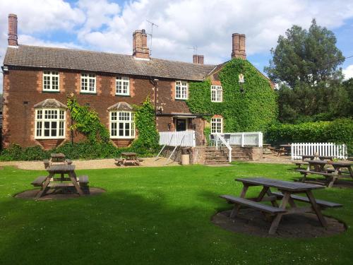 The Feathers - carbon neutral hotel in Dersingham