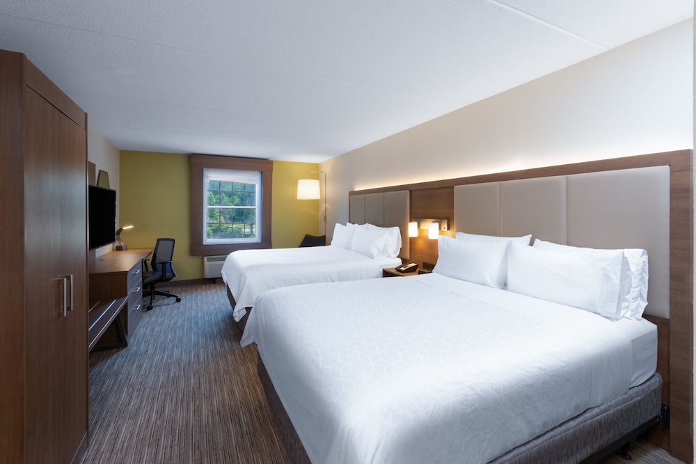 Holiday Inn Express State College at Williamsburg Square by IHG - photo 10