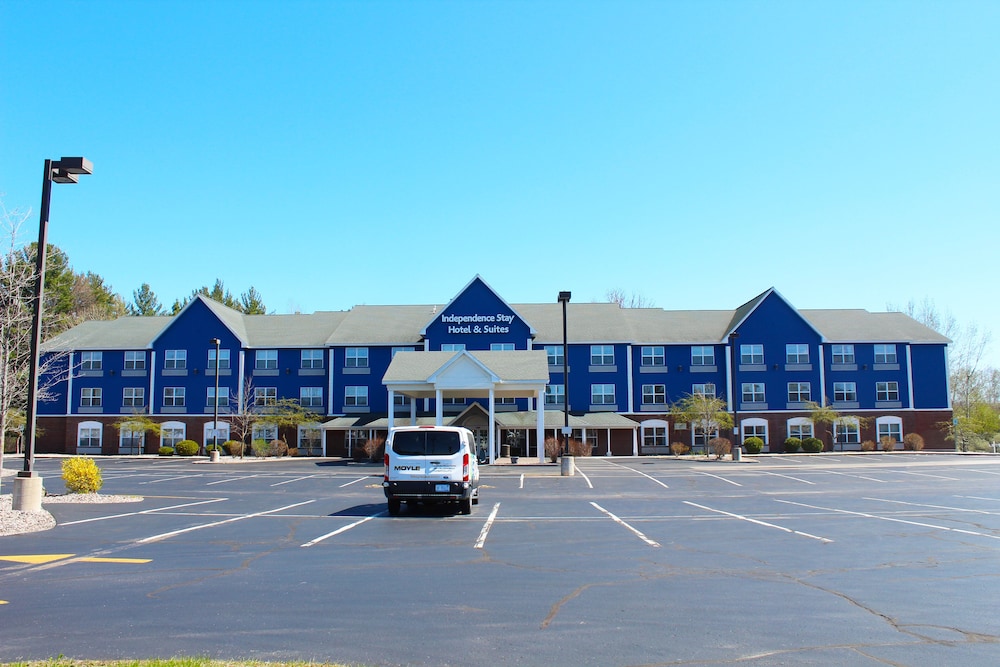 Country Inn & Suites by Radisson Marinette WI - photo 47