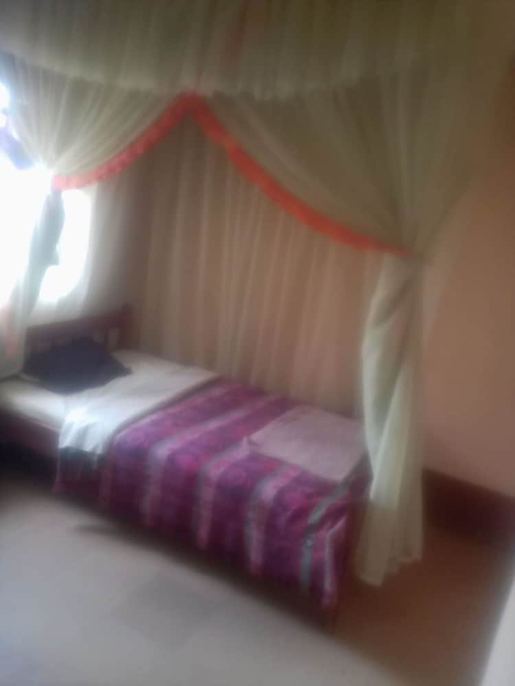 Relax Hotel — hotel in Kerugoya