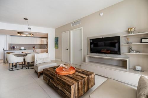 Hyde Beach Luxury Condo Resort apts - photo 26