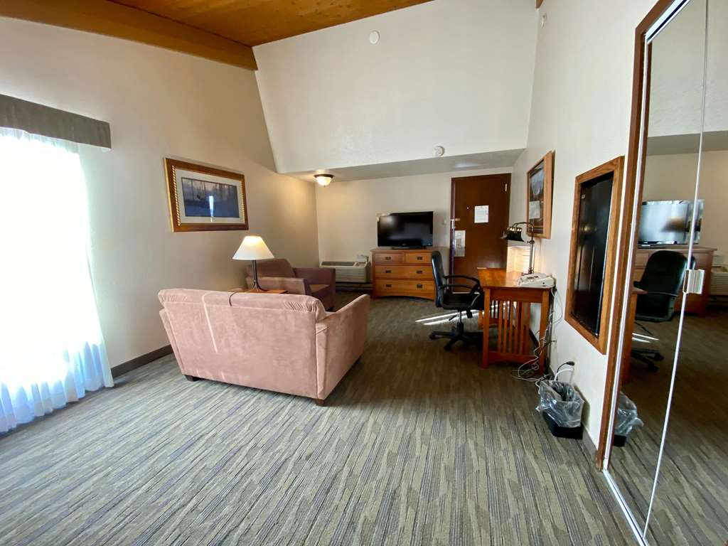 Best Western Sheridan Center - photo 13