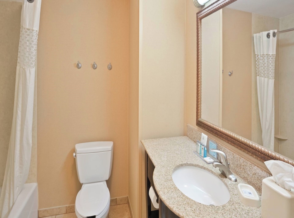 Hampton Inn Kingston - photo 12