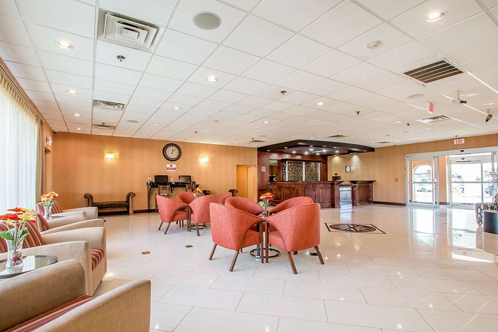 Clarion Inn Elmhurst Oak Brook near I 88 I 290 I 294 - photo 4