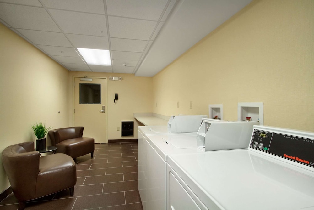 Homewood Suites by Hilton Rochester Greece NY - photo 21