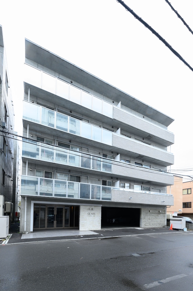 Glass Yamahana East Vacation Stay 7737 — 4-Star Luxury Hotel in Sapporo, Japan