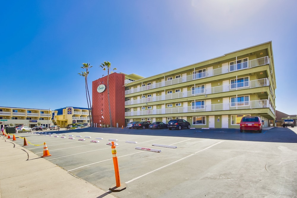 Surfer Beach Hotel - photo 39