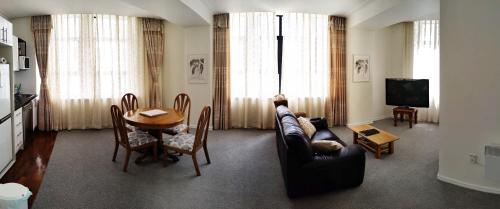 Wellington CBD Apartment — 4-Star Luxury Hotel in Wellington, New Zealand