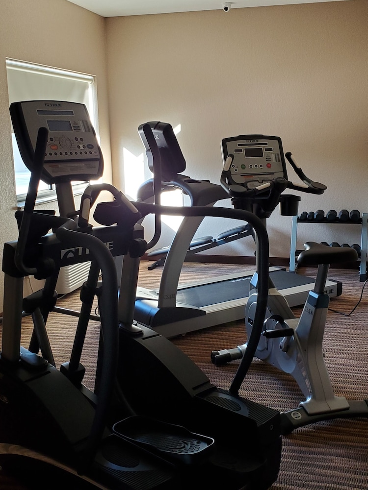 Cobblestone Inn & Suites Clarion - photo 74