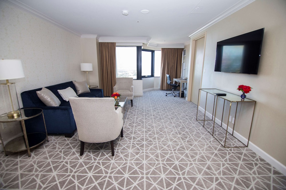 Hilton Los Angeles Universal City - photo 17