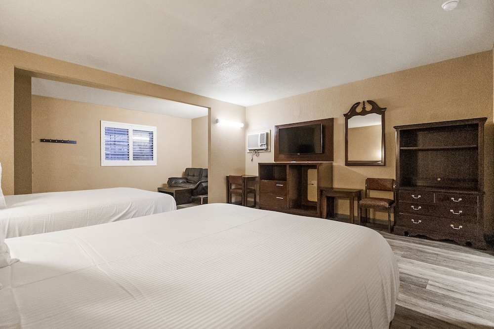 Country Inn Sonora - photo 9