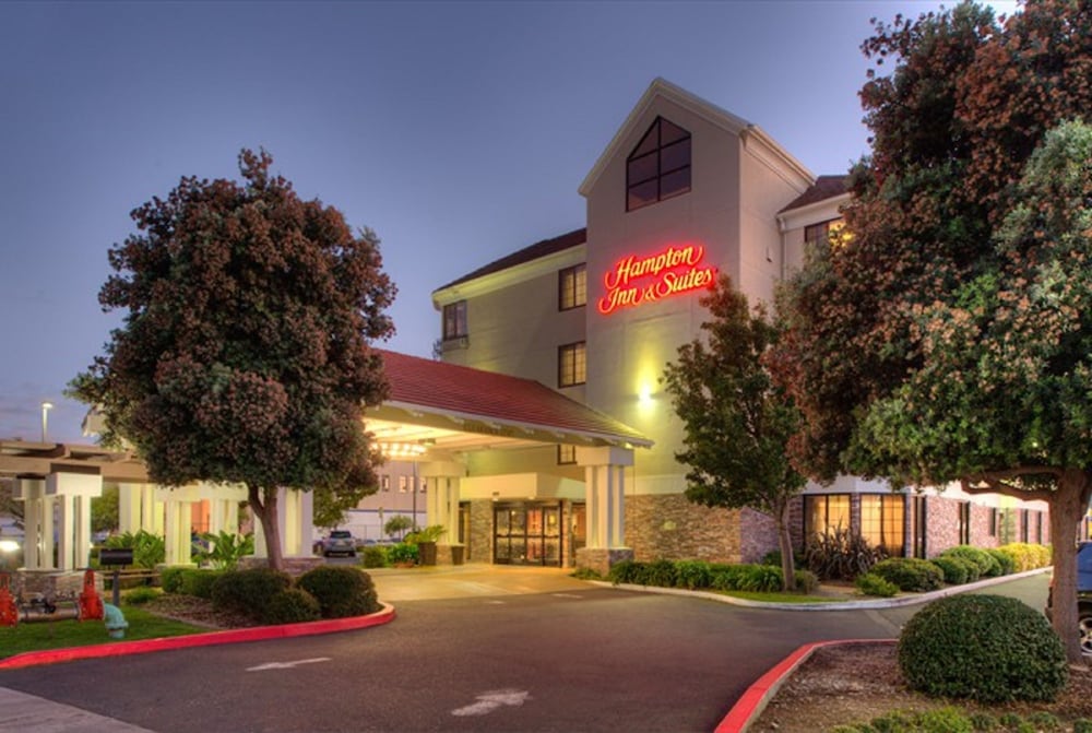 Hampton Inn & Suites San Francisco Burlingame Airport South - photo 50