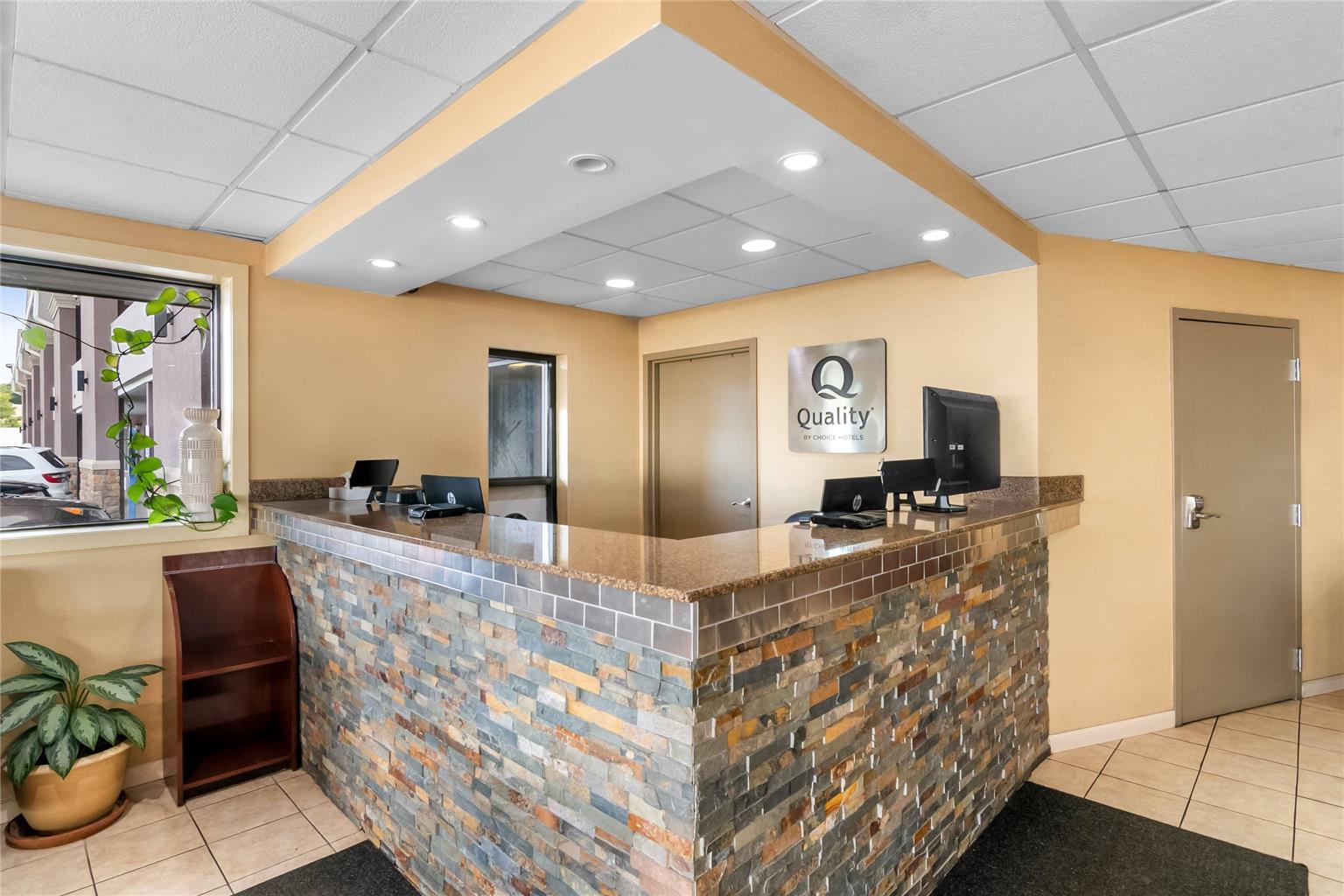 Quality Inn Waterbury East - photo 14