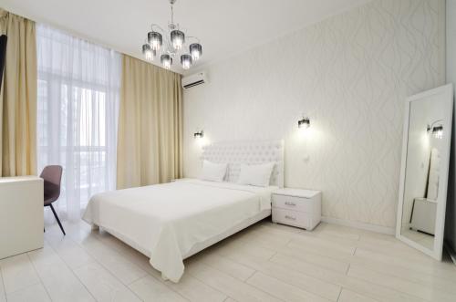 12 214 Central Park John McCain 7 Kyiv centre stunning city view 15 kW backup power Petrovdom Apartment — 4-Star Luxury Hotel in Kyiv, Ukraine