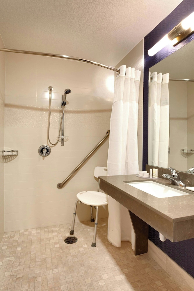 Fairfield Inn and Suites by Marriott Sierra Vista - photo 15