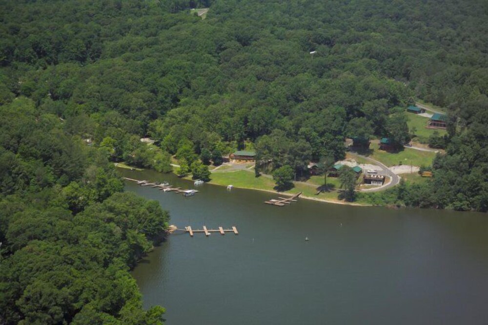 Holiday Hills Resort — hotel in Eddyville