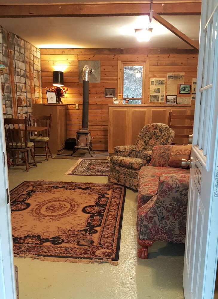 The Cabins at Healing Springs - photo 3