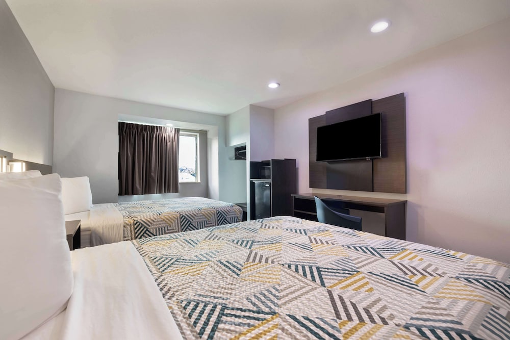 Motel 6 McAllen TX East - photo 10