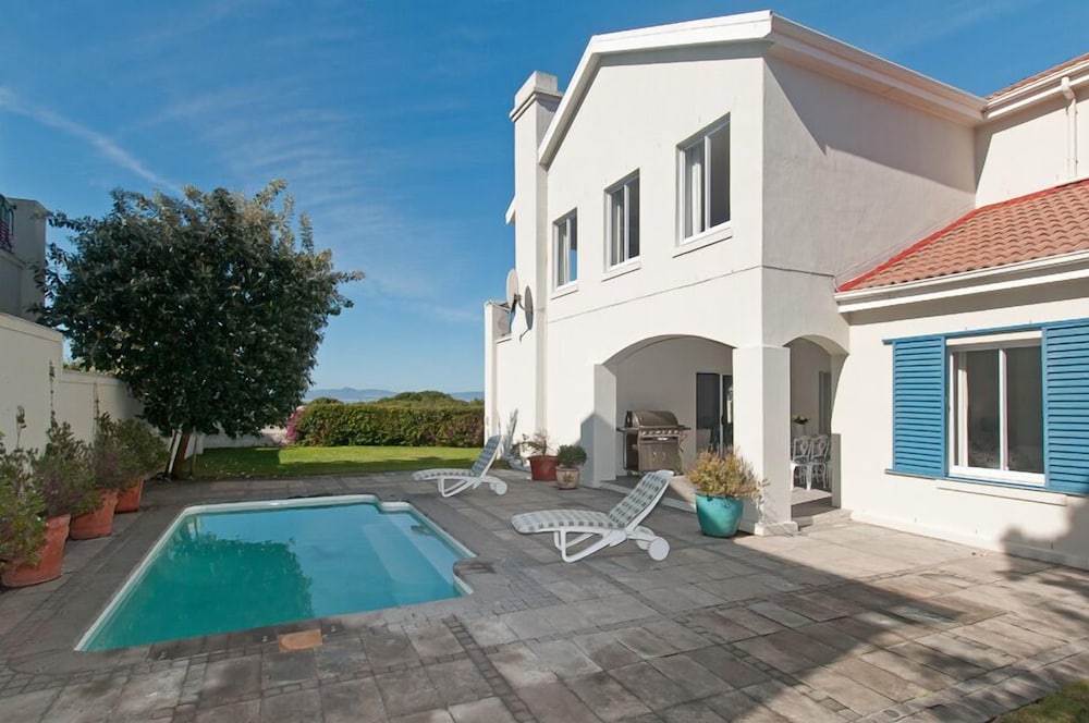 On The Rocks — 4-Star Luxury Hotel in Hermanus, South Africa