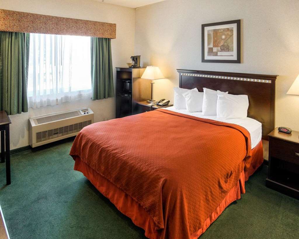 Quality Inn near Northtown Mall & National Sports Center - photo 14
