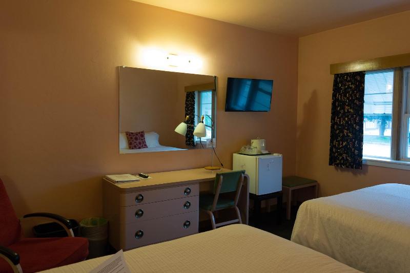 Holiday Music Motel - photo 19