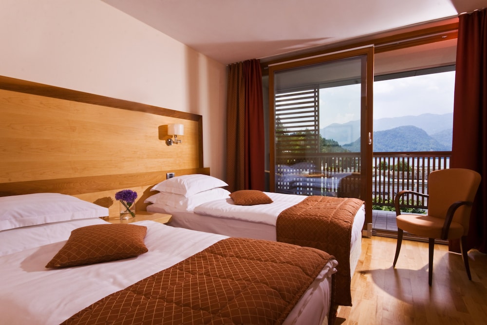 Hotel Lovec — Bled — photo 3