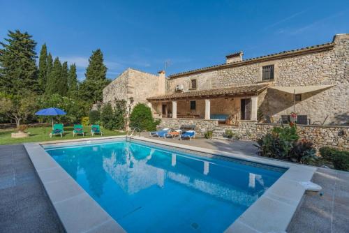 Can Llompart - carbon neutral hotel in Pollenca