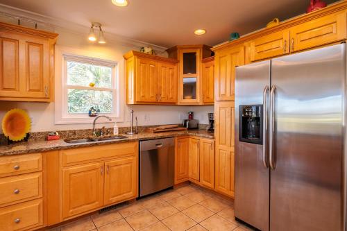 Coastal Living by Oak Island Accommodations - photo 37