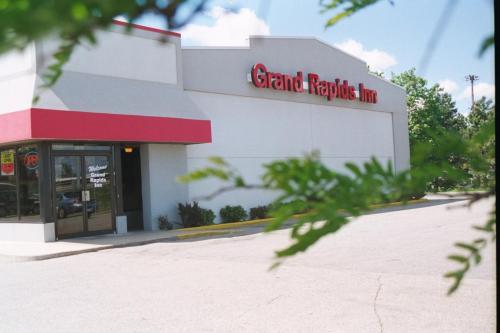 Grand Rapids Inn - featured photo