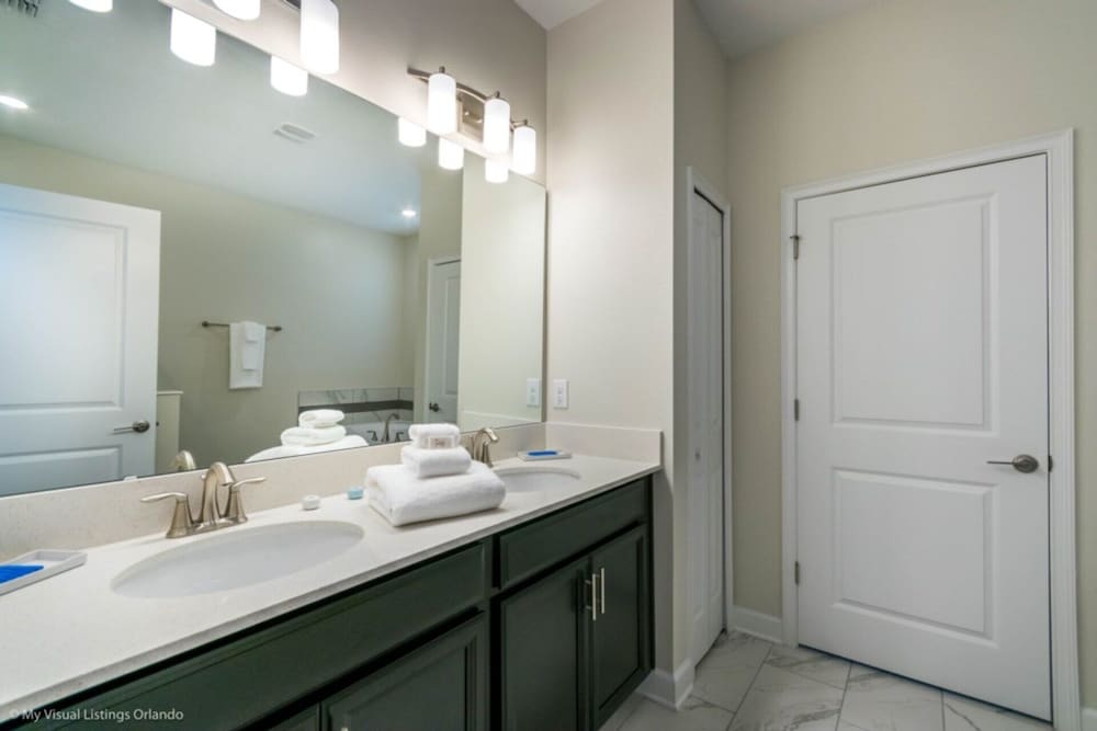 Villa in Champions Gate Resort 2528 - photo 39