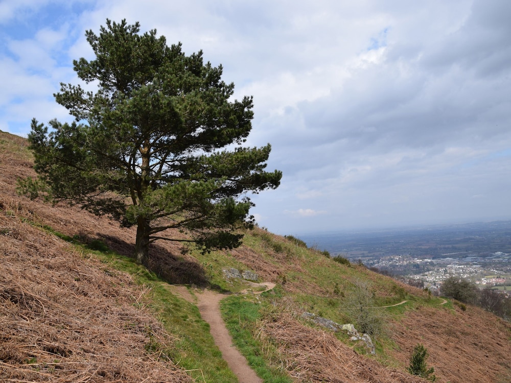 The Hideaway — 4-Star Luxury Hotel in Great Malvern, United Kingdom