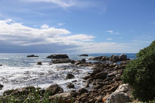 Bakoven Beach House