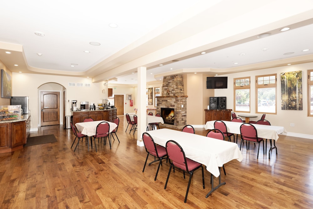 Glenwood Springs Inn - photo 35