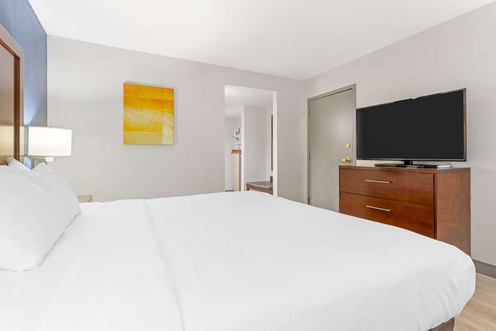 Comfort Inn Near Six Flags St. Louis - photo 16