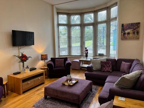 Elm Lodge — 4-Star Luxury Hotel in Plymouth, United Kingdom