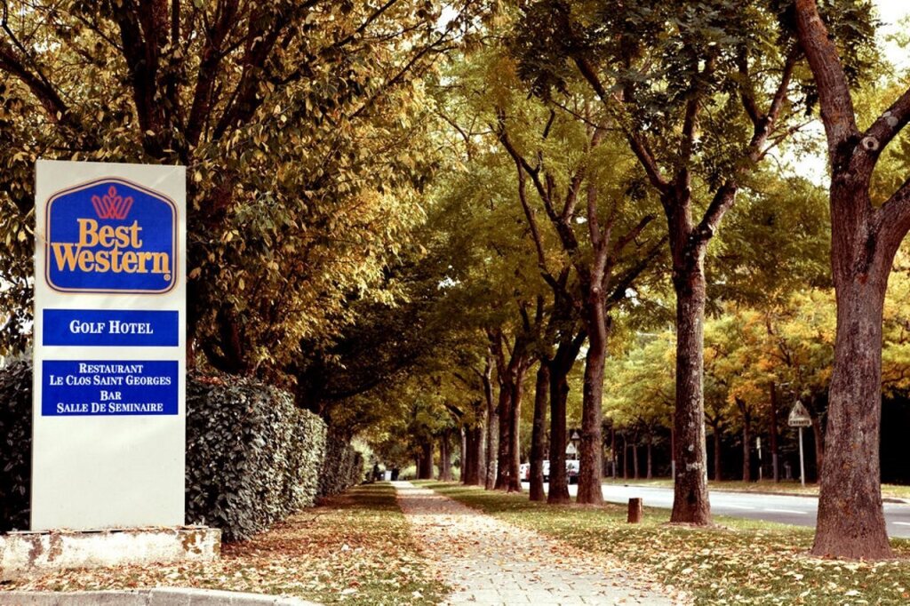 Best Western Golf Hotel in Bussy-Saint-Georges, France
