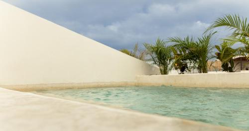 Private pool and rooftop for 3 - carbon neutral hotel in Tulum