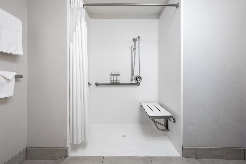 Holiday Inn Express & Suites Phoenix West Buckeye by IHG - photo 27
