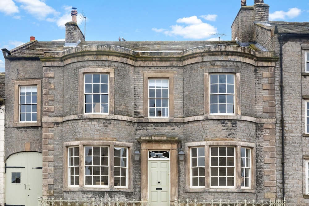 Milton House — 4-Star Luxury Hotel in Leyburn, United Kingdom