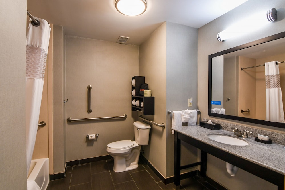 Hampton Inn Foley - photo 45