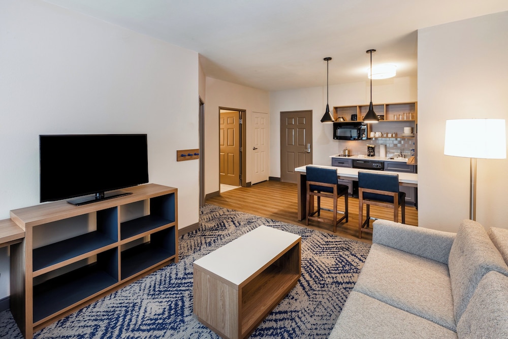 Candlewood Suites Georgetown by IHG - photo 8