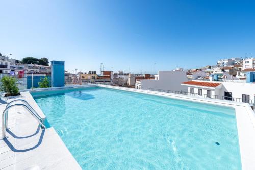 Hauzify I Apartaments Voramar — 4-Star Luxury Hotel in Sant Pol De Mar, Spain