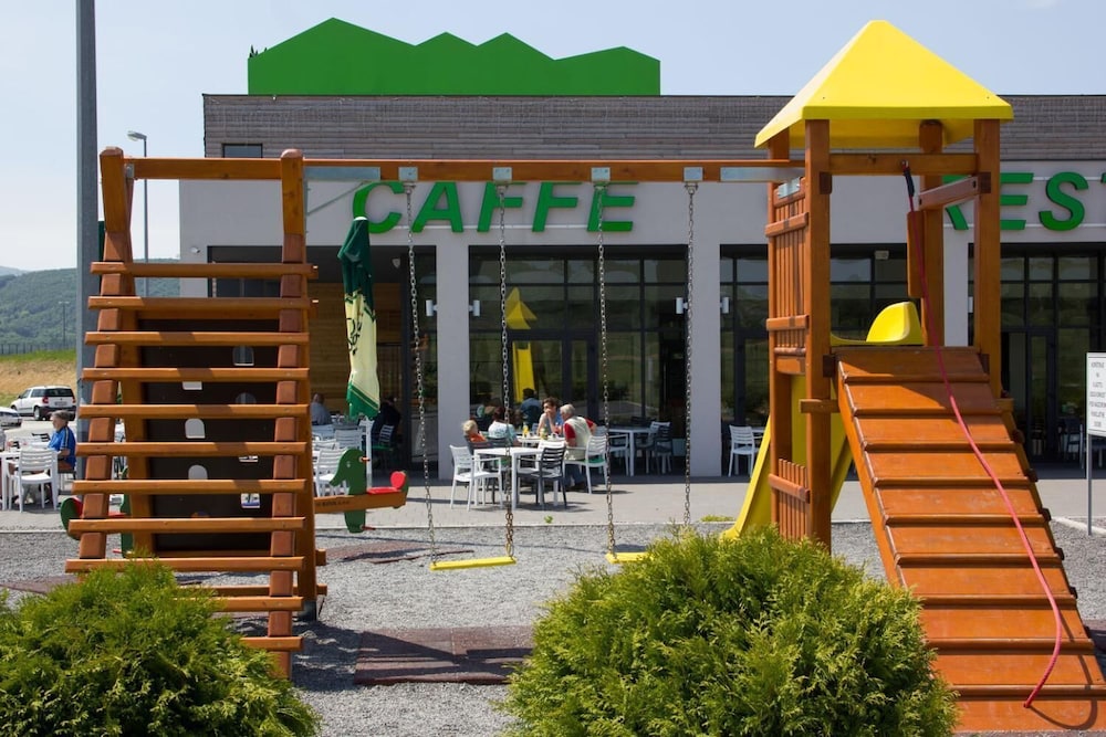 Hotel Lika Sjever — hotel in Brinje