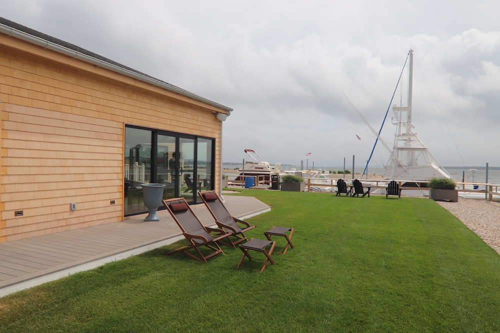 The Shoals Suites and Slips - photo 25