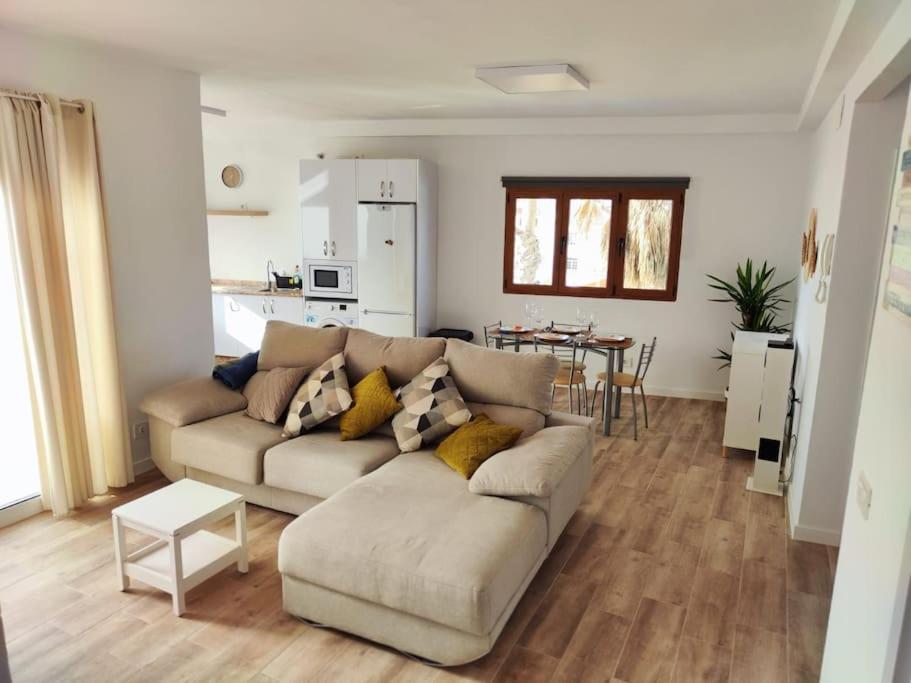 Apartamento Villa Alpispa — 4-Star Luxury Hotel in Aguimes, Spain