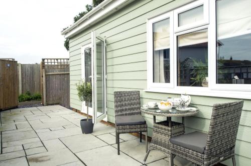 The Nook - carbon neutral hotel in Deal