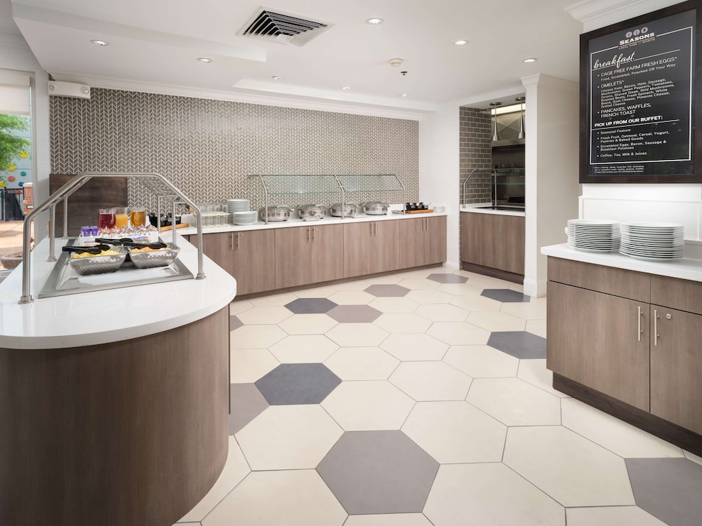 Hilton Garden Inn Chattanooga Downtown - photo 25